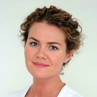 Dr. Anna Gulyaeva